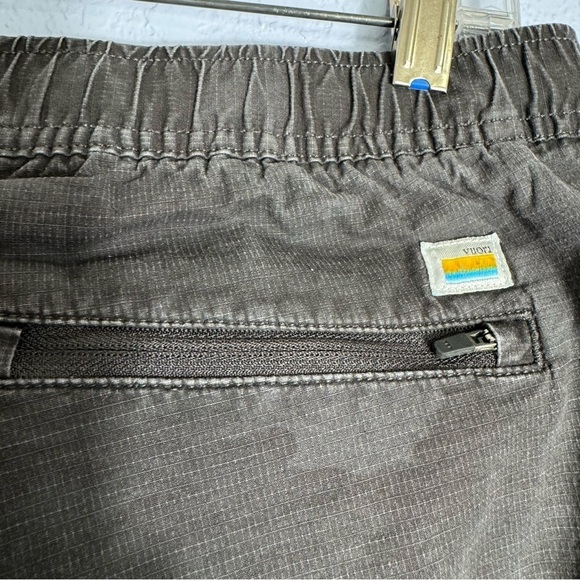 Vuori Men’s Camo Ripstop Cotton Distressed Pants - Picture 7 of 9